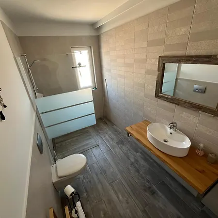 Apartment Kamelias 3 Minuty Peso Od Mora Povile