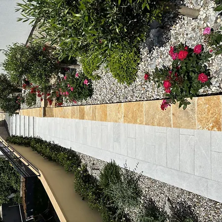 Kamelias 3 Minuty Peso Od Mora Apartman *