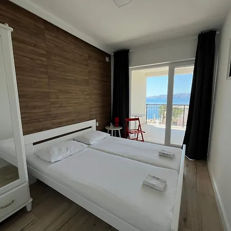 Kamelias 3 Minuty Peso Od Mora Apartman