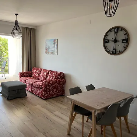 Kamelias 3 Minuty Peso Od Mora * Povile